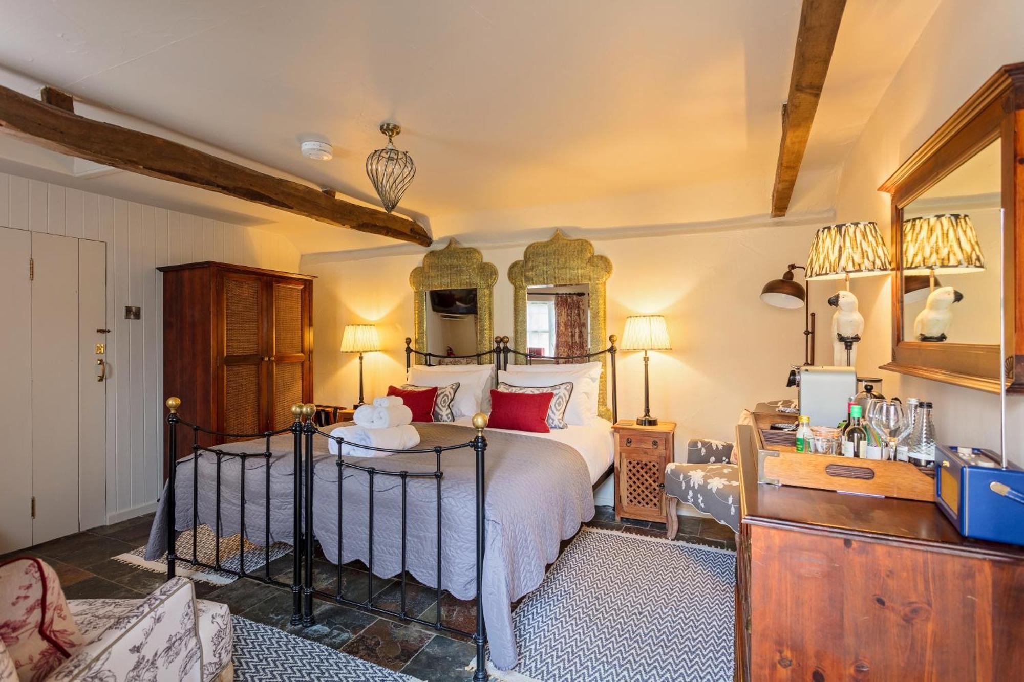 Holly Lodge Boutique B&B เธอร์สฟอร์ด ภายนอก รูปภาพ