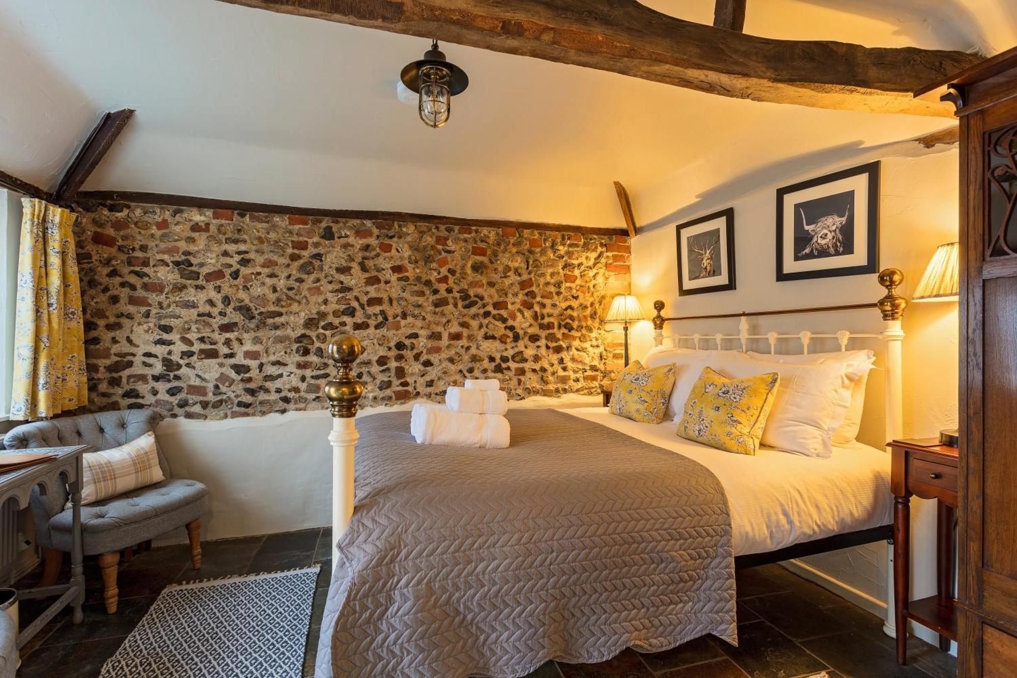 Holly Lodge Boutique B&B เธอร์สฟอร์ด ภายนอก รูปภาพ
