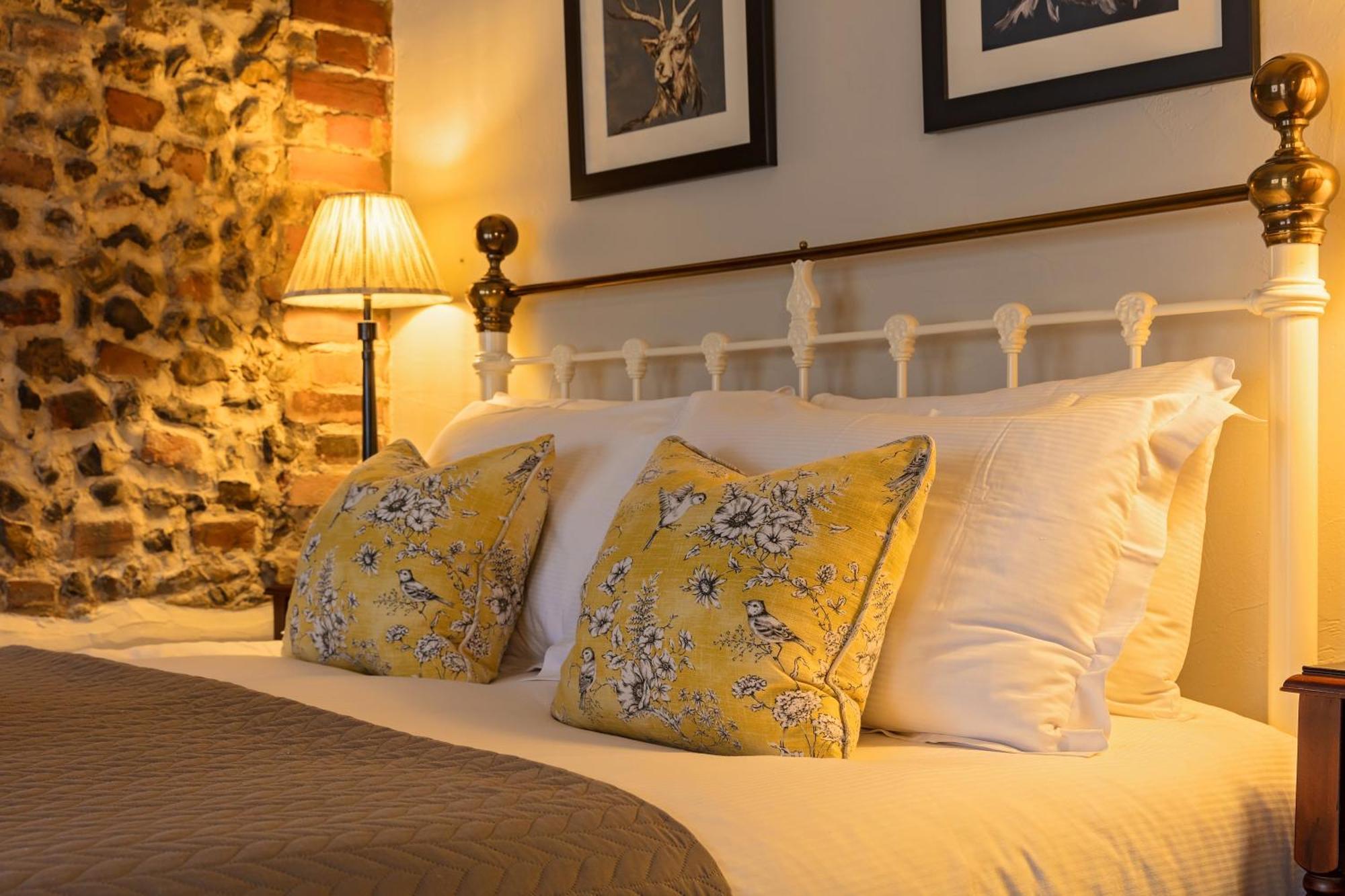 Holly Lodge Boutique B&B เธอร์สฟอร์ด ภายนอก รูปภาพ