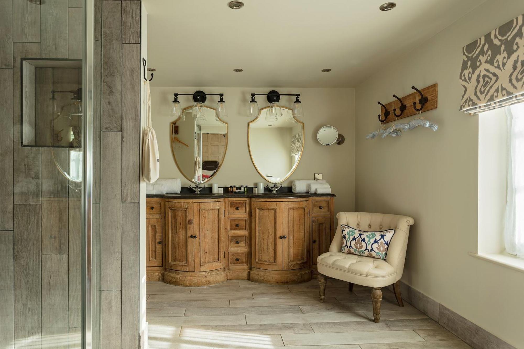 Holly Lodge Boutique B&B เธอร์สฟอร์ด ภายนอก รูปภาพ