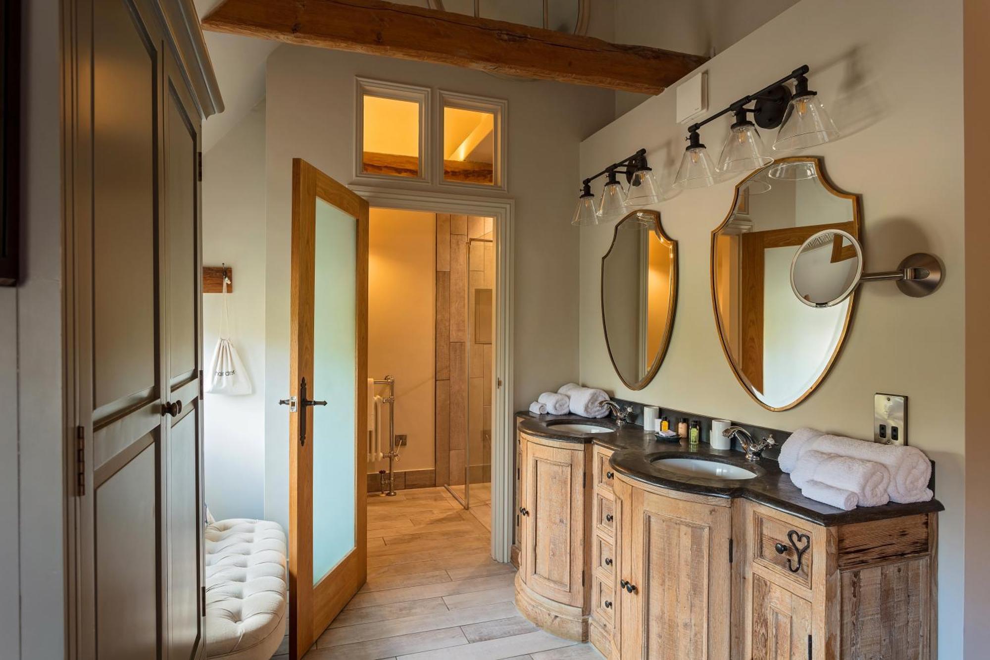 Holly Lodge Boutique B&B เธอร์สฟอร์ด ภายนอก รูปภาพ