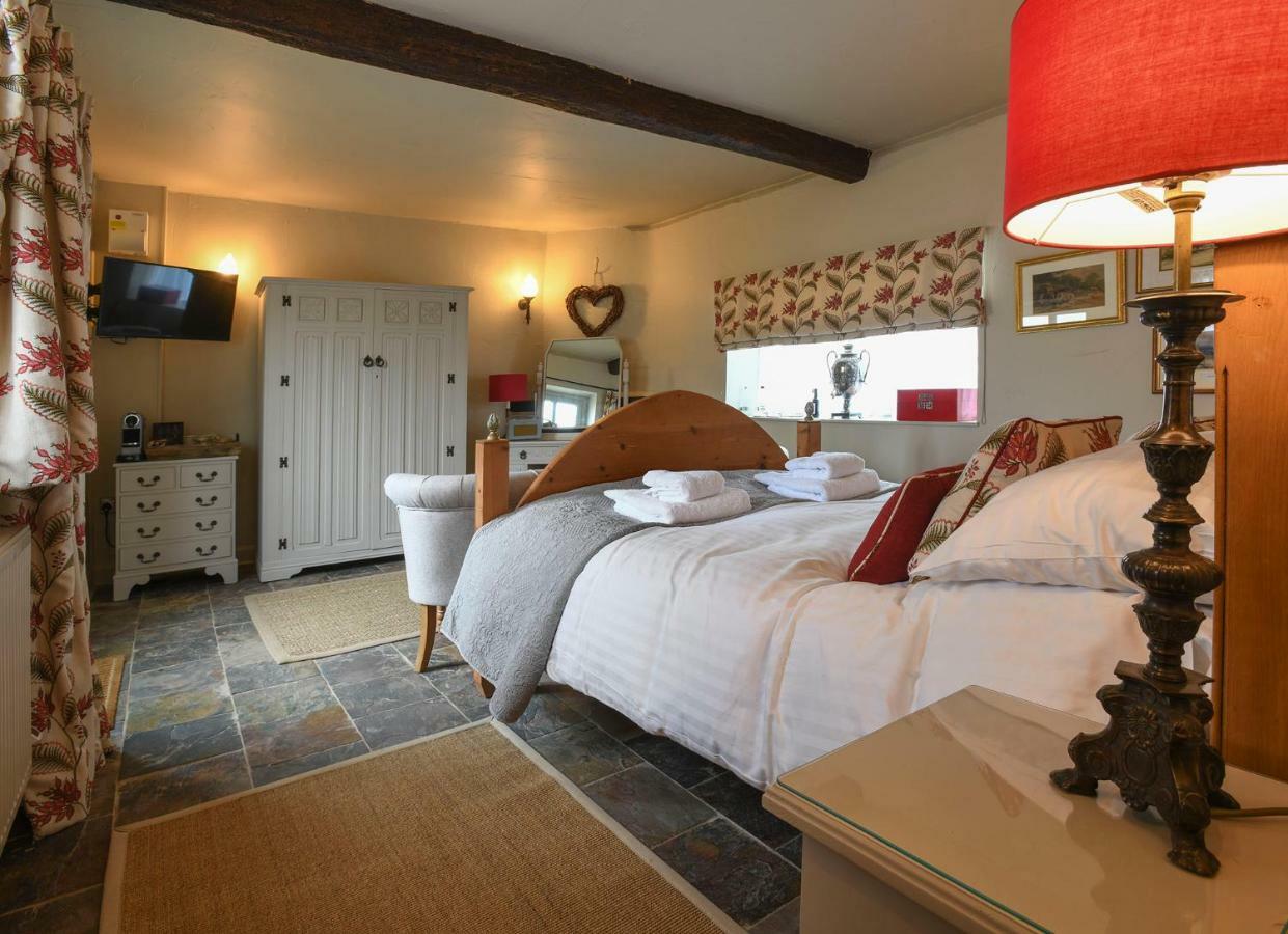 Holly Lodge Boutique B&B เธอร์สฟอร์ด ภายนอก รูปภาพ