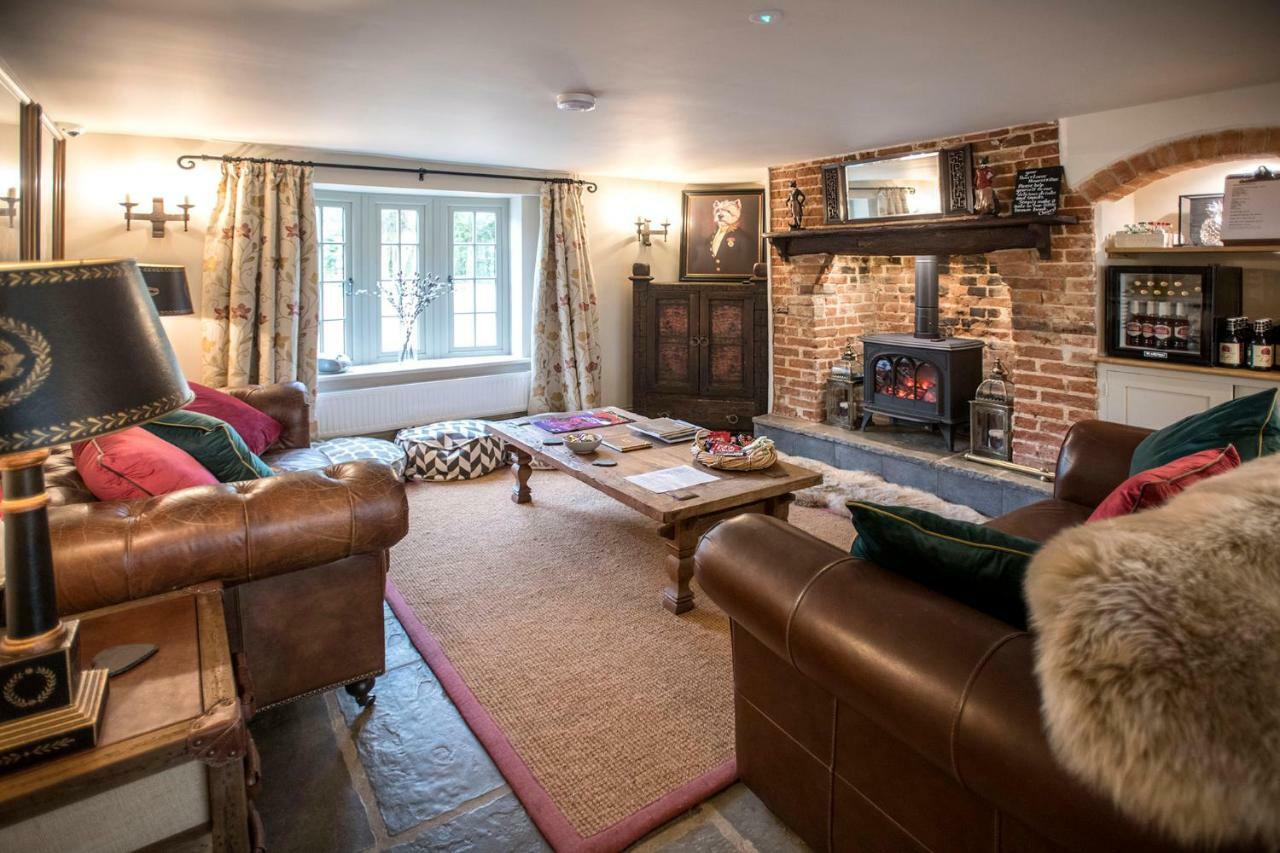 Holly Lodge Boutique B&B เธอร์สฟอร์ด ภายนอก รูปภาพ